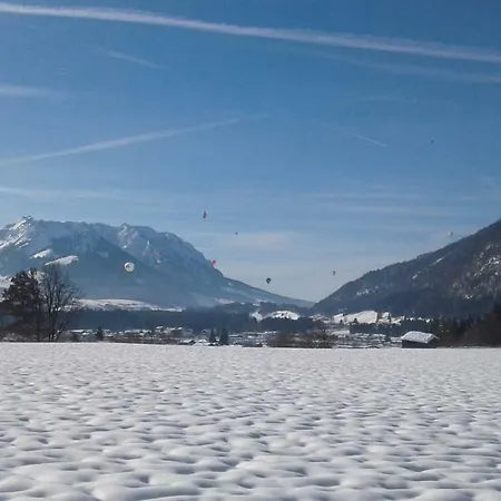 Haus Bichler Apartament Kössen